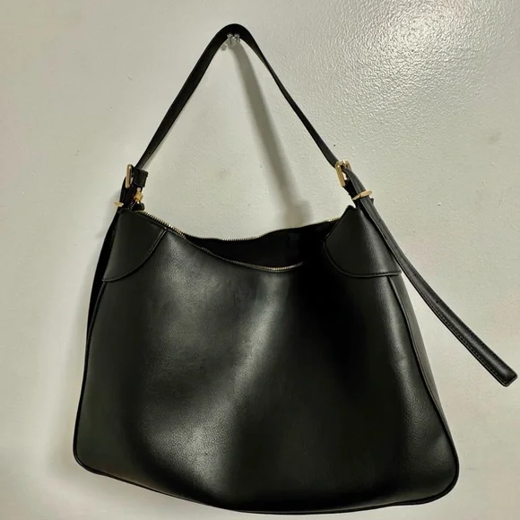 H&M Elegant Black Leather Shoulder Bag - Picture 2 of 6